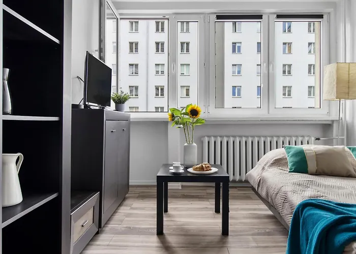 City Centre Studio By Esteum Host